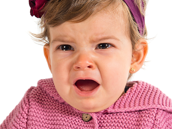 Colicos en bebé, bebé llorando por colicos