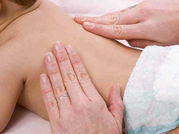 Me gustaría hacerle masajes a mi bebé: ¿cómo lo hago?